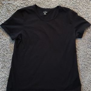 Black t shirt